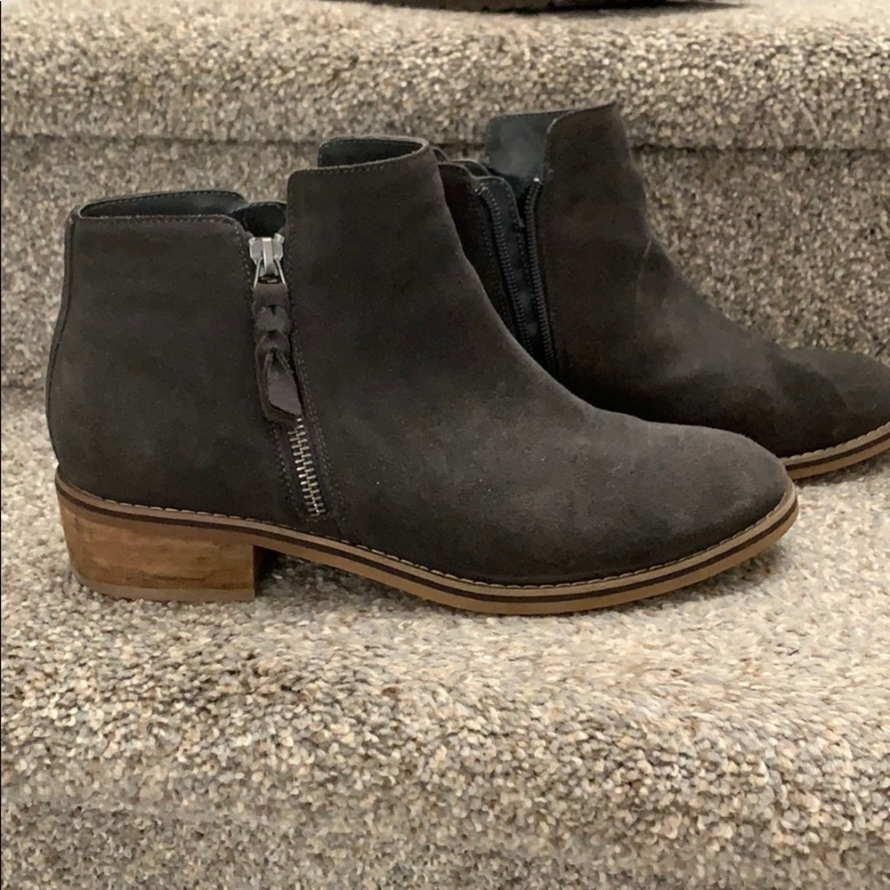 Cute and comfortable waterproof boots